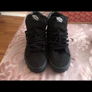 All black Sk8 HI Vans